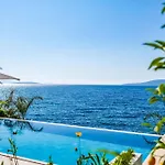 Hotell Isolina 4*