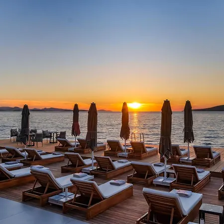 Isolina Hotel